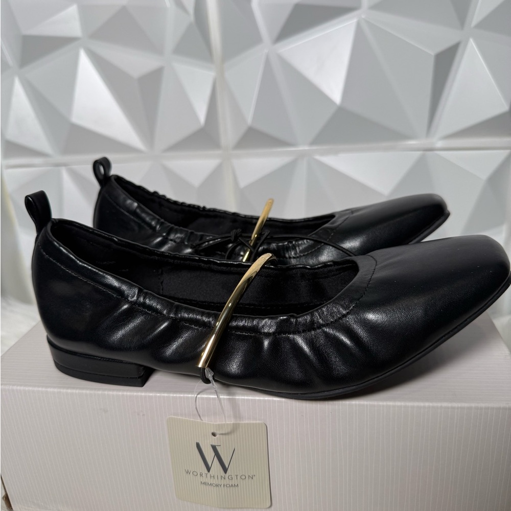 Worthington Women's Elegant Black Flats Size 6M